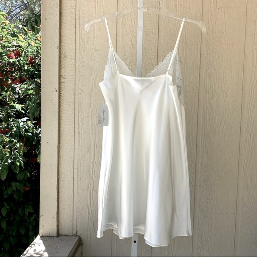 Morgan Taylor White & Blue Lace Sleepwear Slip | M - Picture 3 of 8